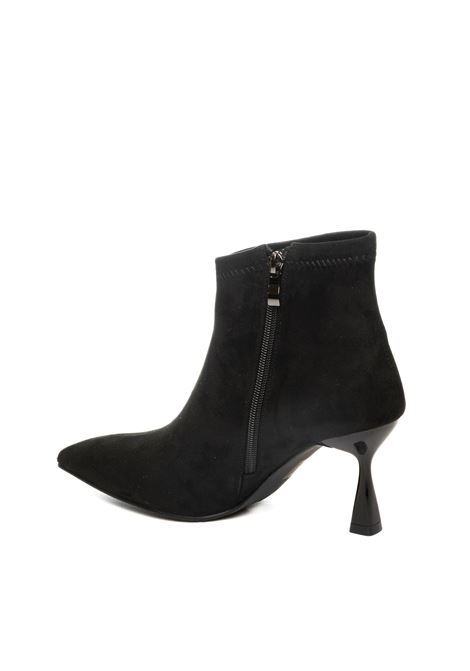  UMA PARKER NEW YORK | 648CAM-NERO